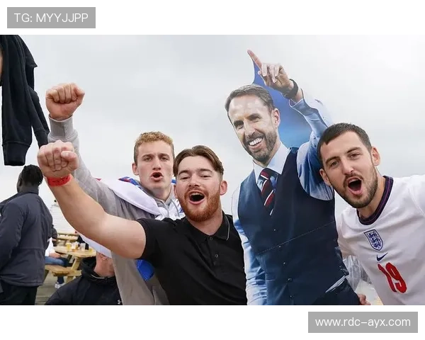 欧洲杯多国联动掀热潮，足球盛宴点燃欧洲激情